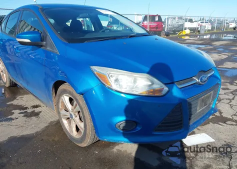 2014 Ford Focus Se z USA, uszkodzony, nr VIN 1FADP3K25EL123916